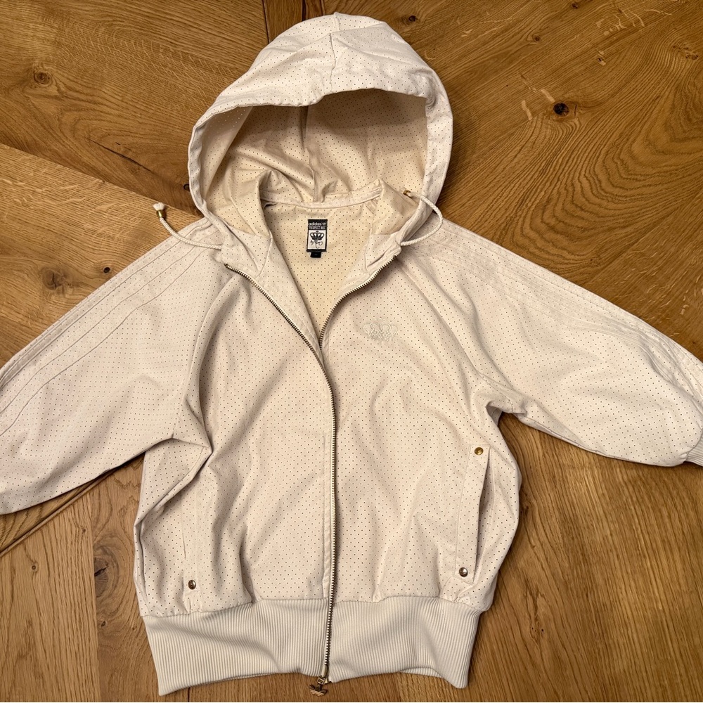 Adidas Missy Elliott “Respect ME” Cream  hooded zip jacket Size 38/S (Excellent)
